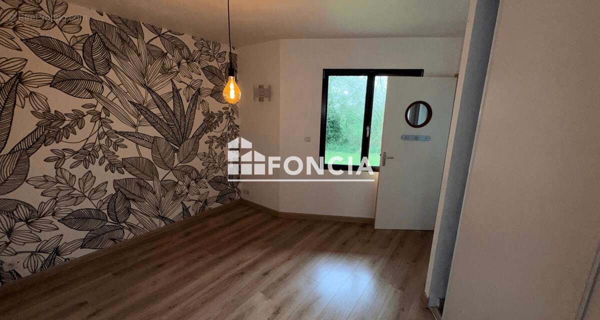 Maison à GUIPRONVEL