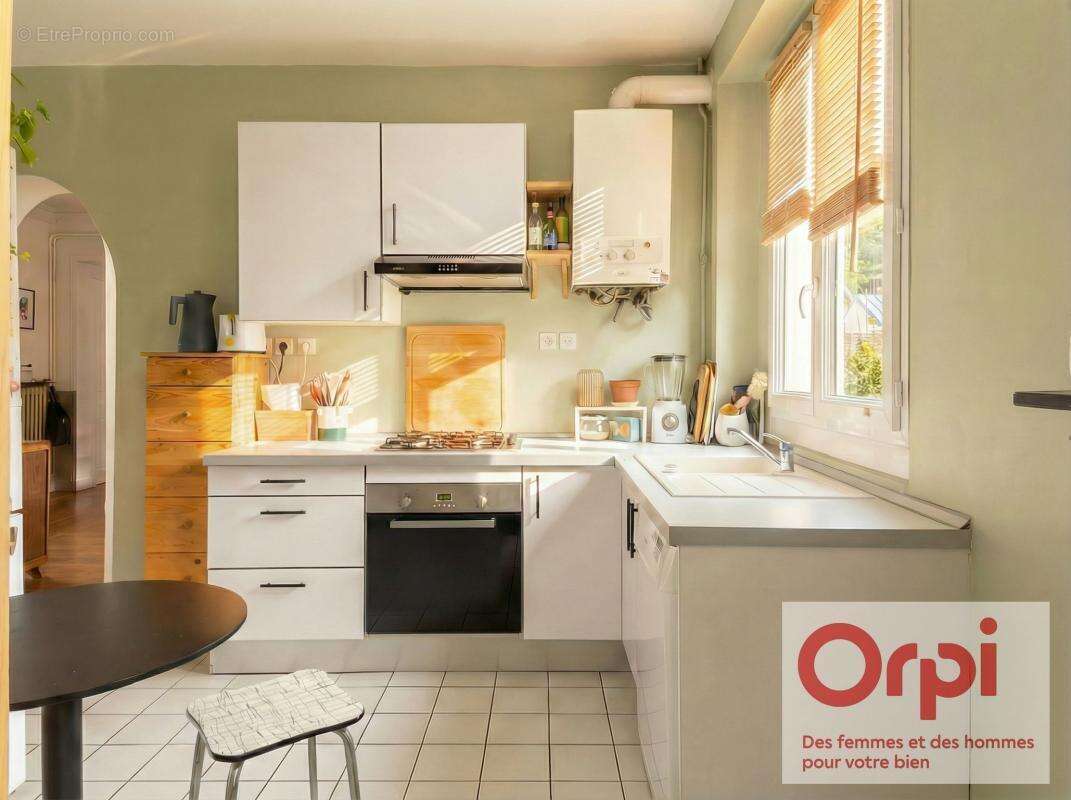 Appartement à ISSY-LES-MOULINEAUX