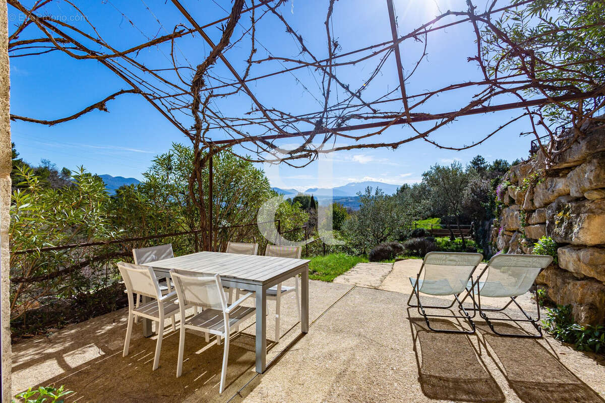 Maison à VAISON-LA-ROMAINE