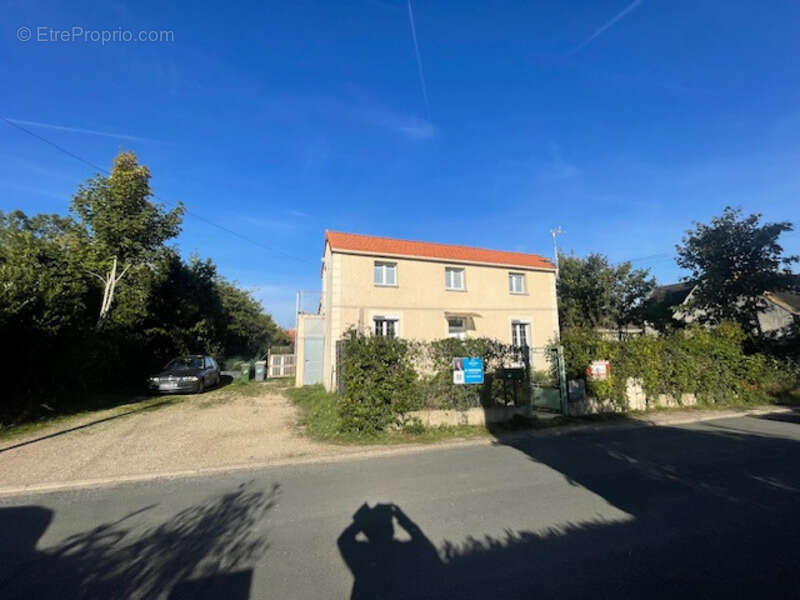 Appartement à CERNY