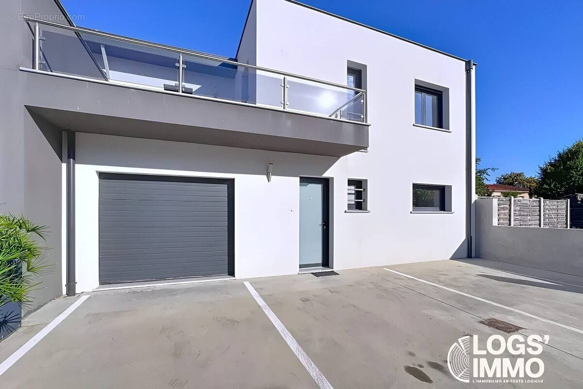 Maison à VILLENAVE-D&#039;ORNON