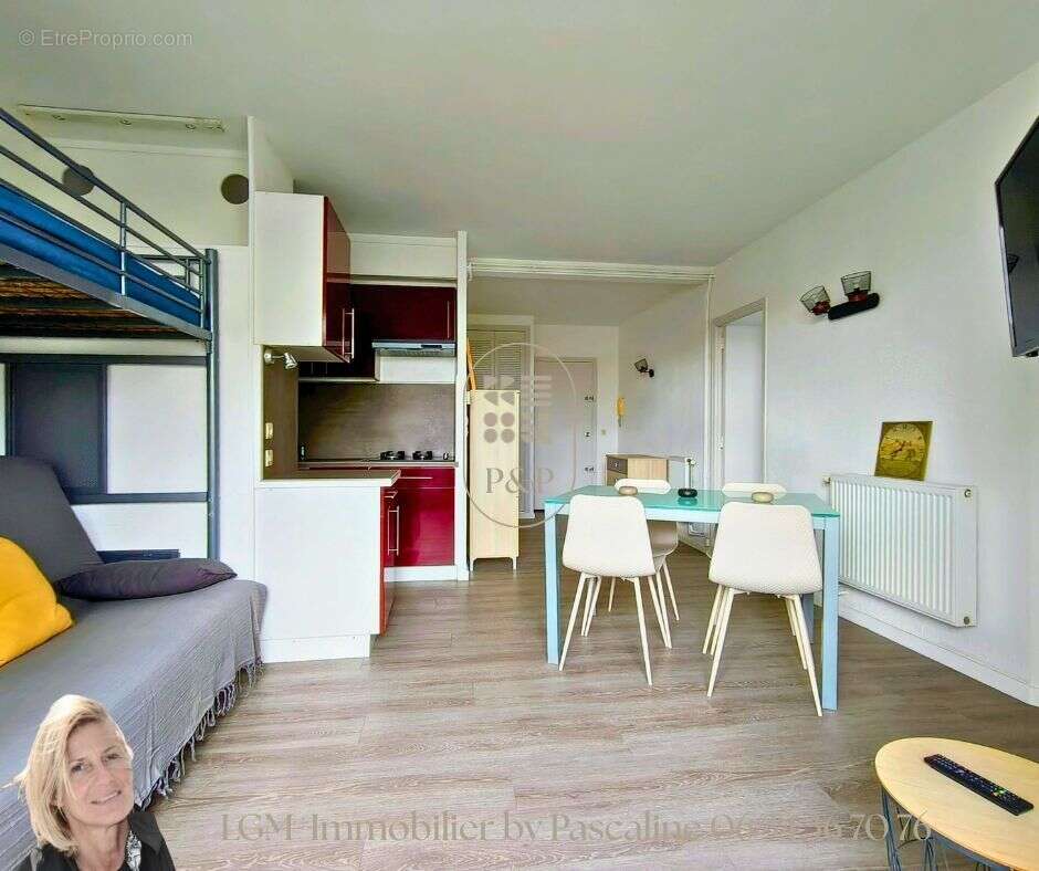 Appartement à MAUGUIO