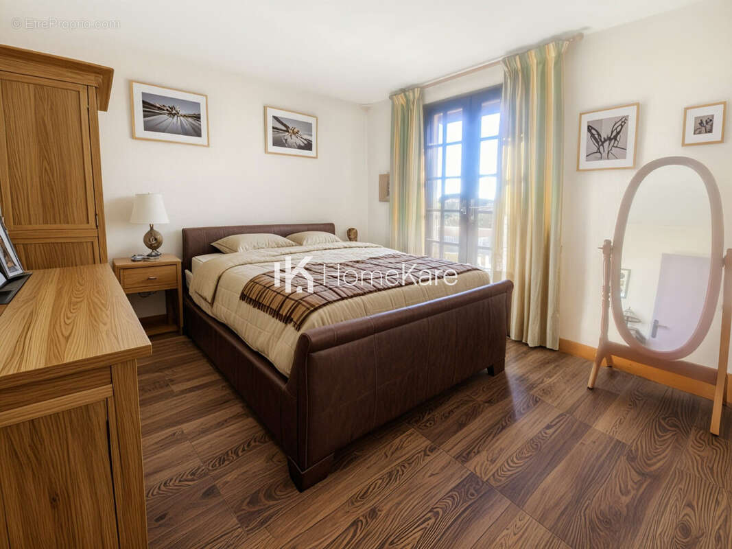 Maison à CASTELGINEST