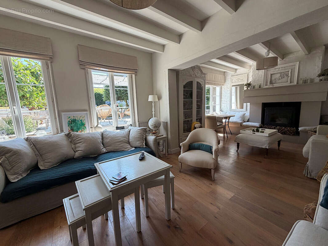 OCTEVILLE-SUR-MER - Propriété d'exception - Maison + gîte indépendant - 233.70m² - 1 939 m² - photo 9