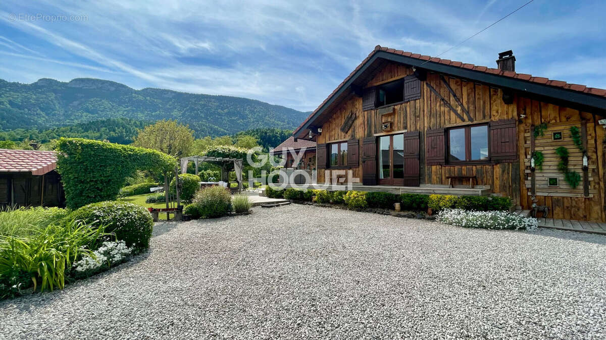 Maison à SAINT-EUSTACHE