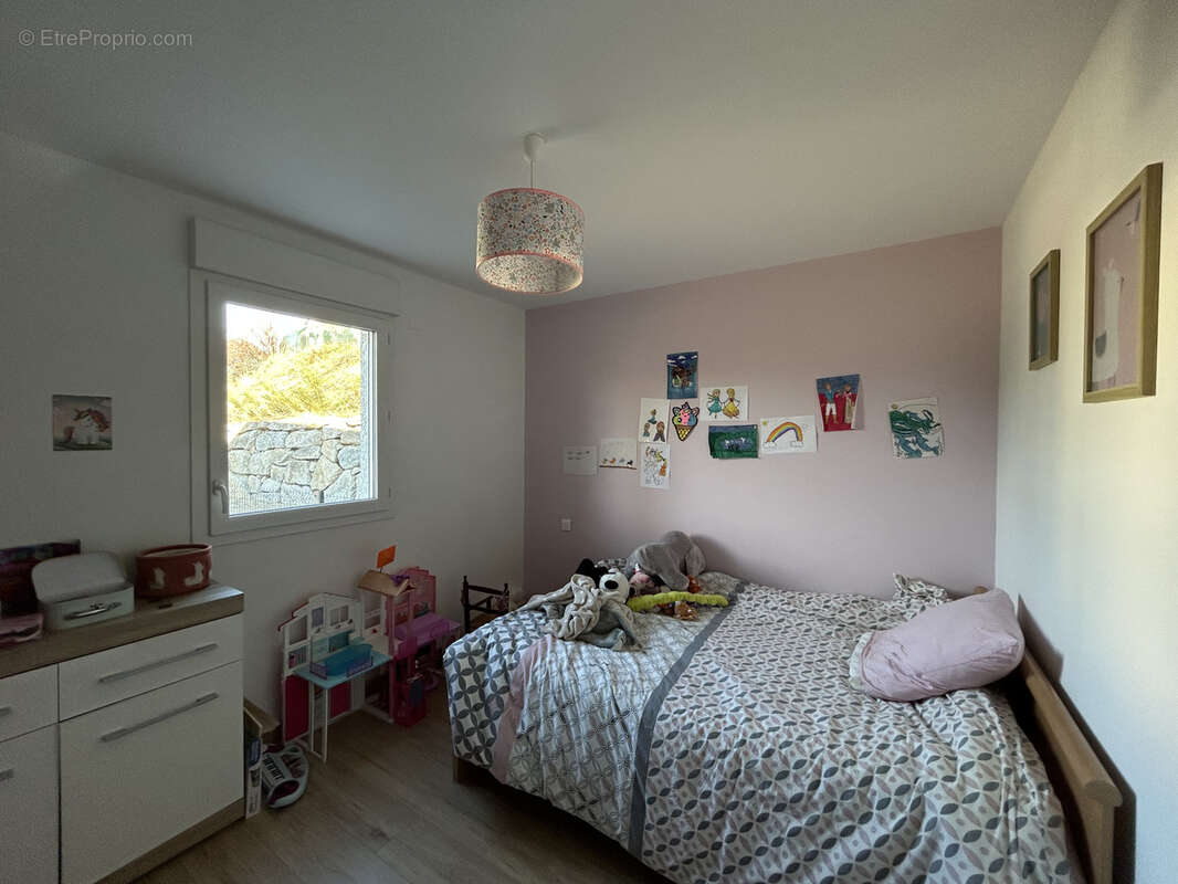 Maison à CHATEAUNEUF-DE-RANDON