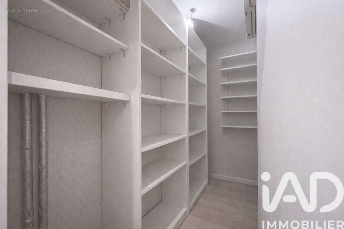 Photo 5 - Appartement à SURESNES