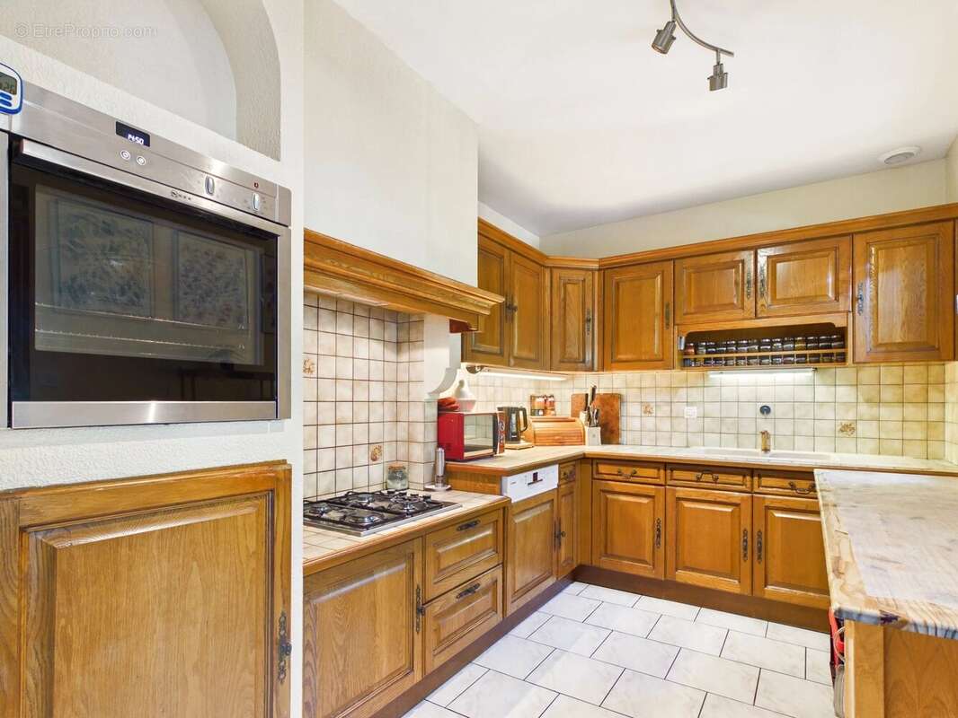Jolie maison de plain-pied de 3 chambres, lumineuse et spacieuse - photo 3