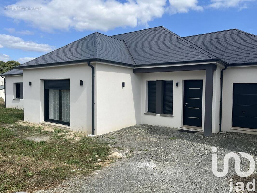 Photo 1 - Maison à LA CHAPELLE-JANSON