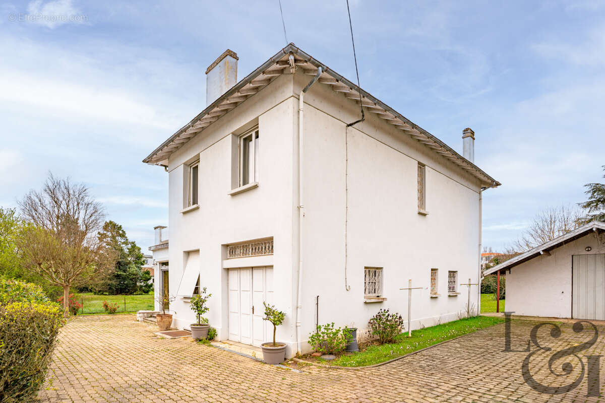 Maison à VILLENEUVE-SUR-LOT