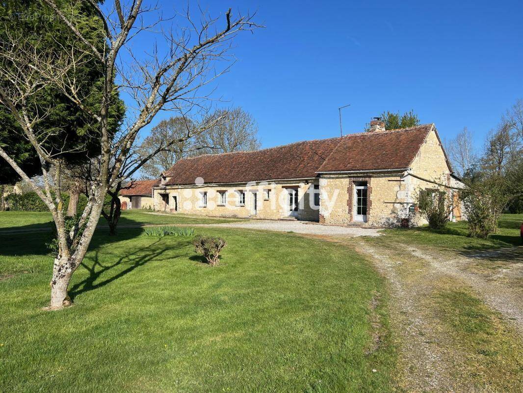 Maison à SAINT-DENIS-SUR-HUISNE