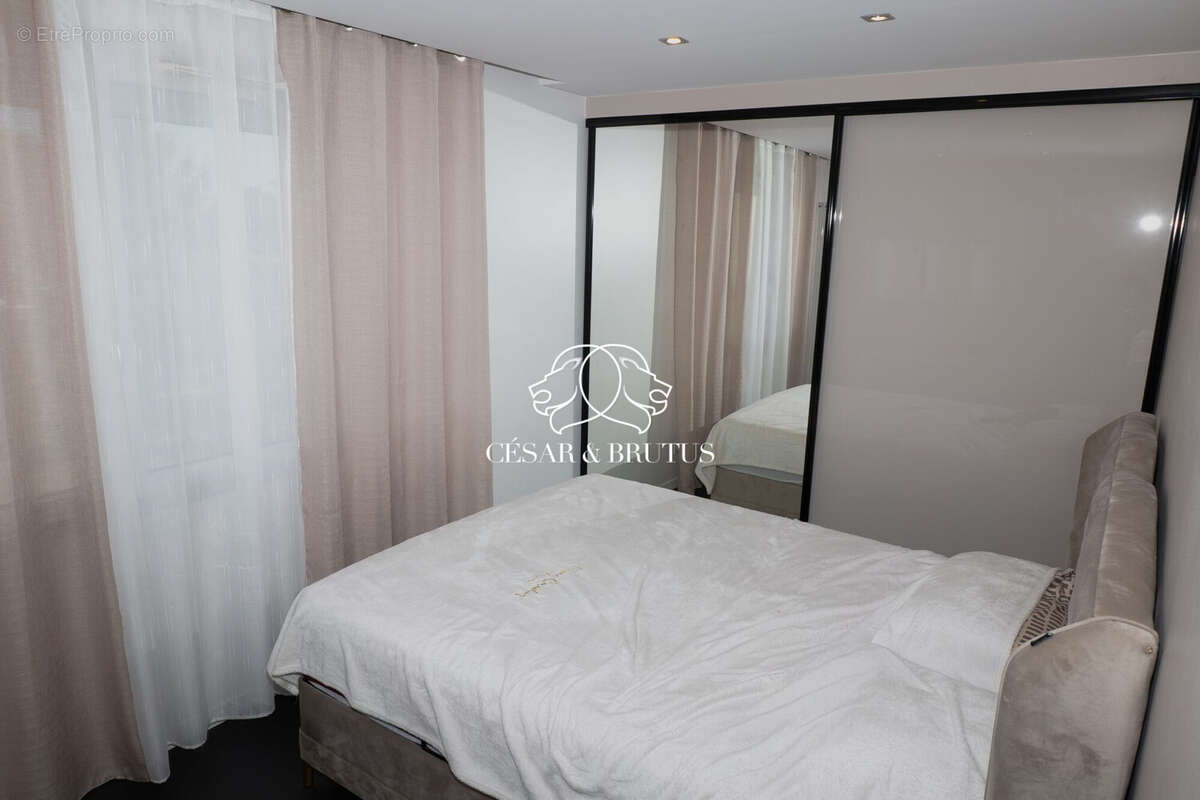 Appartement 94 m² à Decines-Charpieu  - photo 4