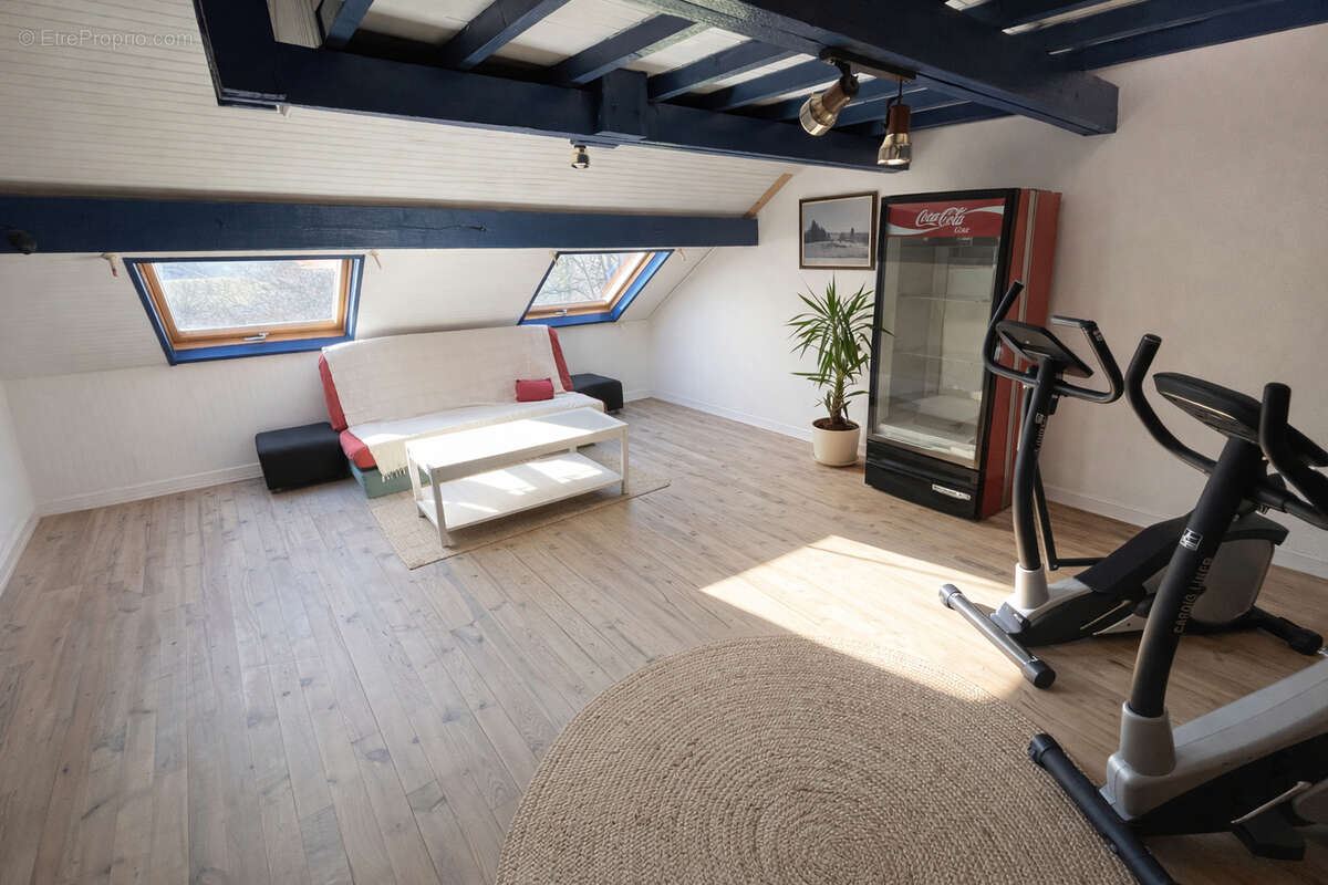 Maison à MAGNY-LES-HAMEAUX