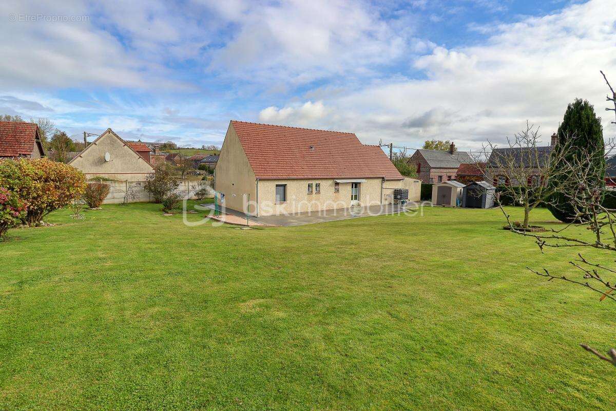 Maison à LACHAPELLE-AUX-POTS