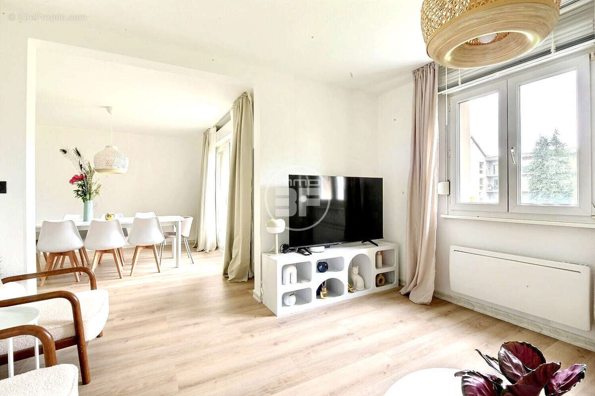 Appartement à VILLAGE-NEUF