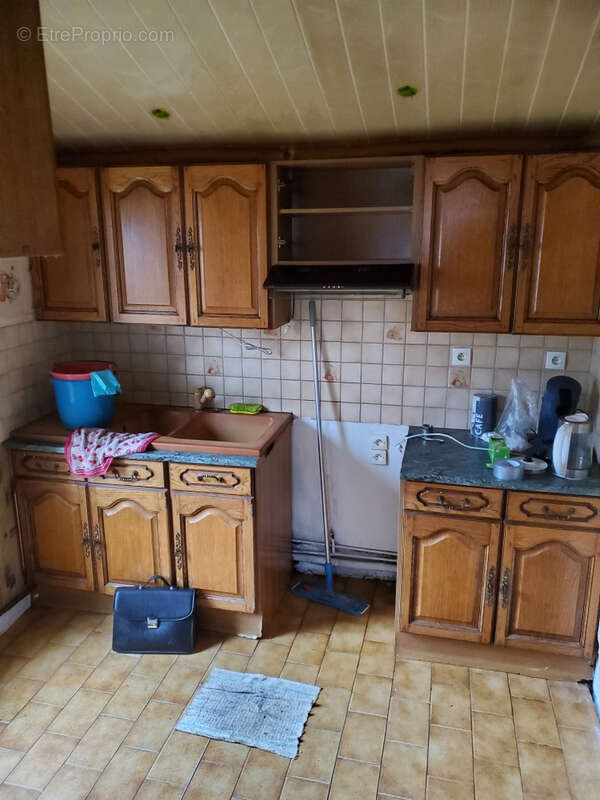 Maison à SAINT-GRATIEN-SAVIGNY