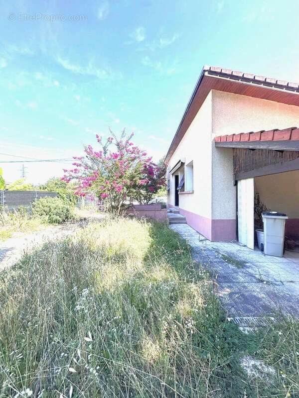 Maison 67 m² à Venissieux  - photo 4