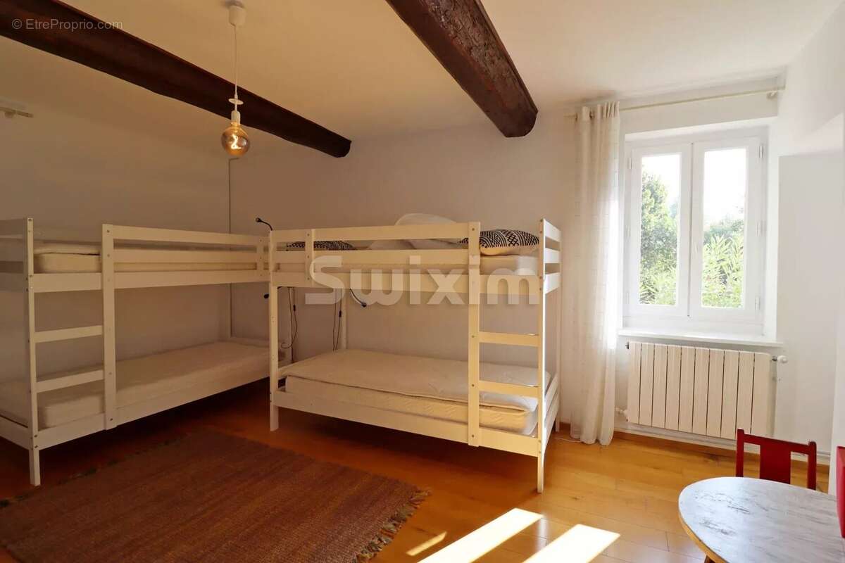 Maison à MONTELIMAR