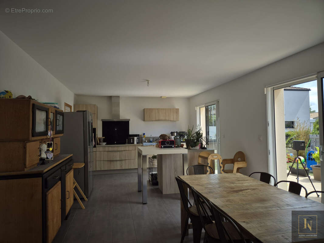 MAISON FAMILIALE 144M2 Recente 6 chambres sur PORNIC (44210) Pays de Retz - photo 9