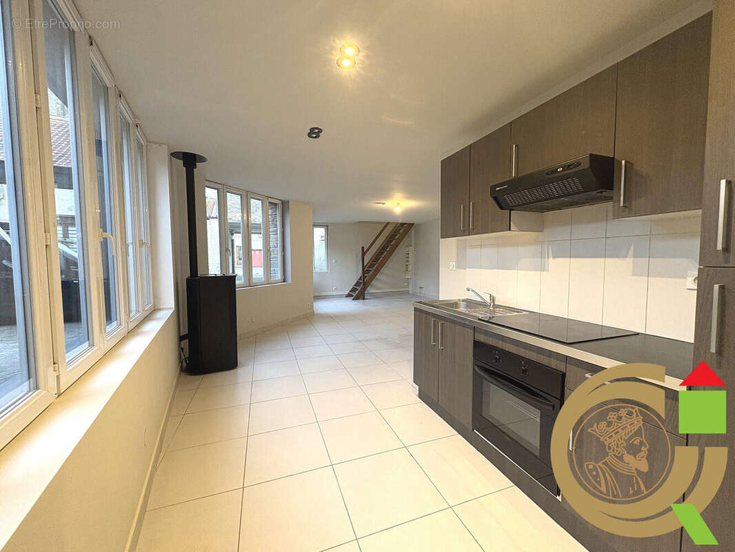 Maison à NEUVILLE-SOUS-MONTREUIL