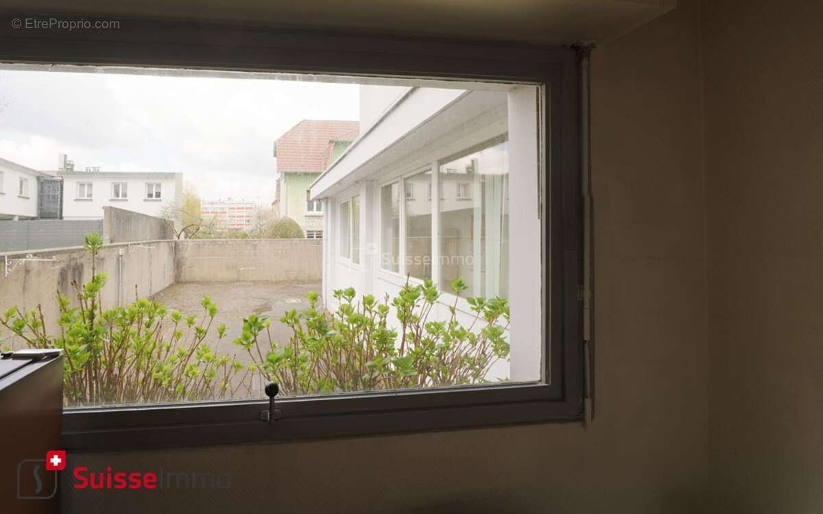 Local commercial  200 m2 - photo 11