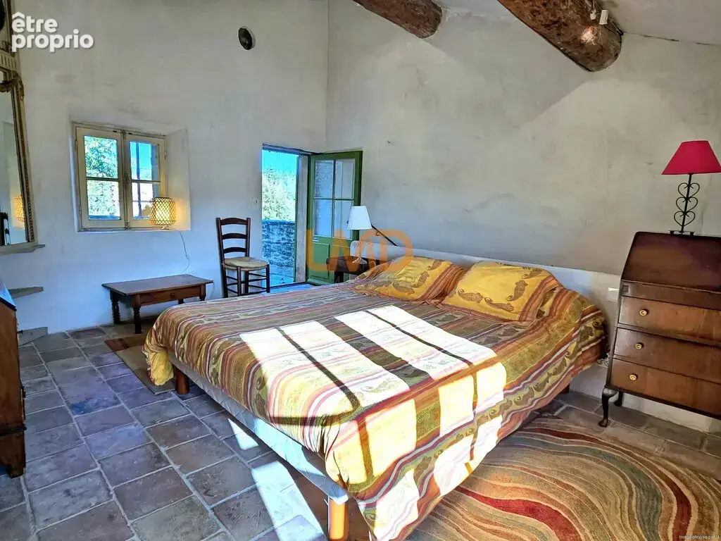 Authentique mas du 18ᵉ à Gordes avec piscine et vue panoramique - photo 16
