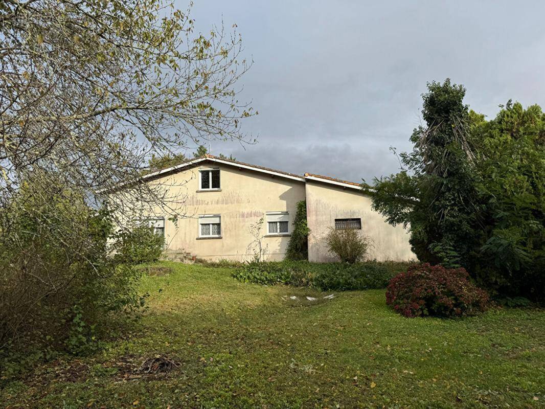 Maison à SAINT-GERMAIN-DU-PUCH