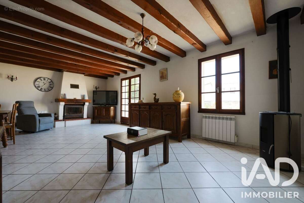 Maison 74 m² à Sainte-Marie-De-Re  - photo 3