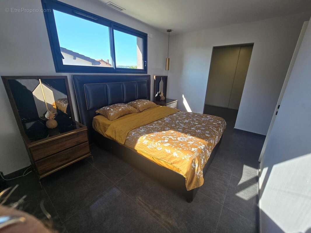 Photo 8 - Maison à GRIGNY