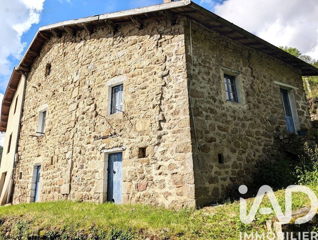 Photo 1 - Maison à SAINT-MARTIN-DE-VALAMAS