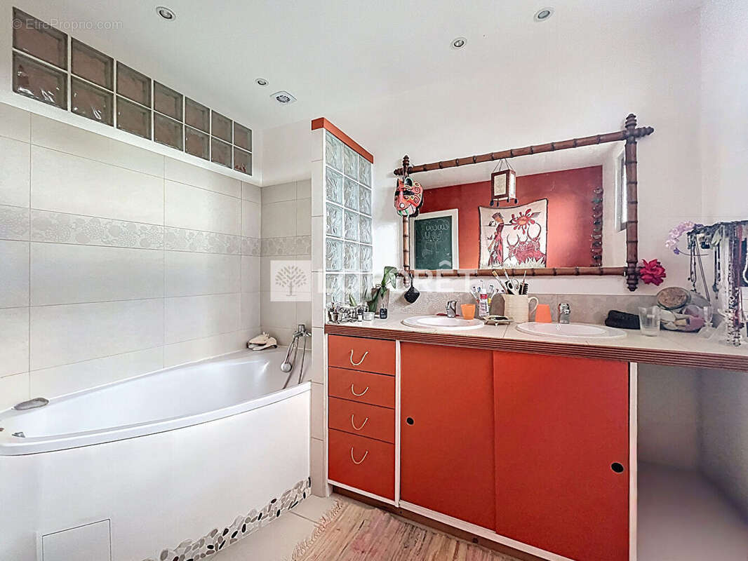 Maison à SAINT-MICHEL-SUR-ORGE