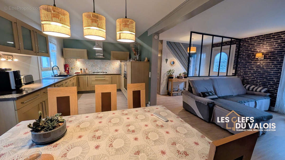 Maison à CREPY-EN-VALOIS