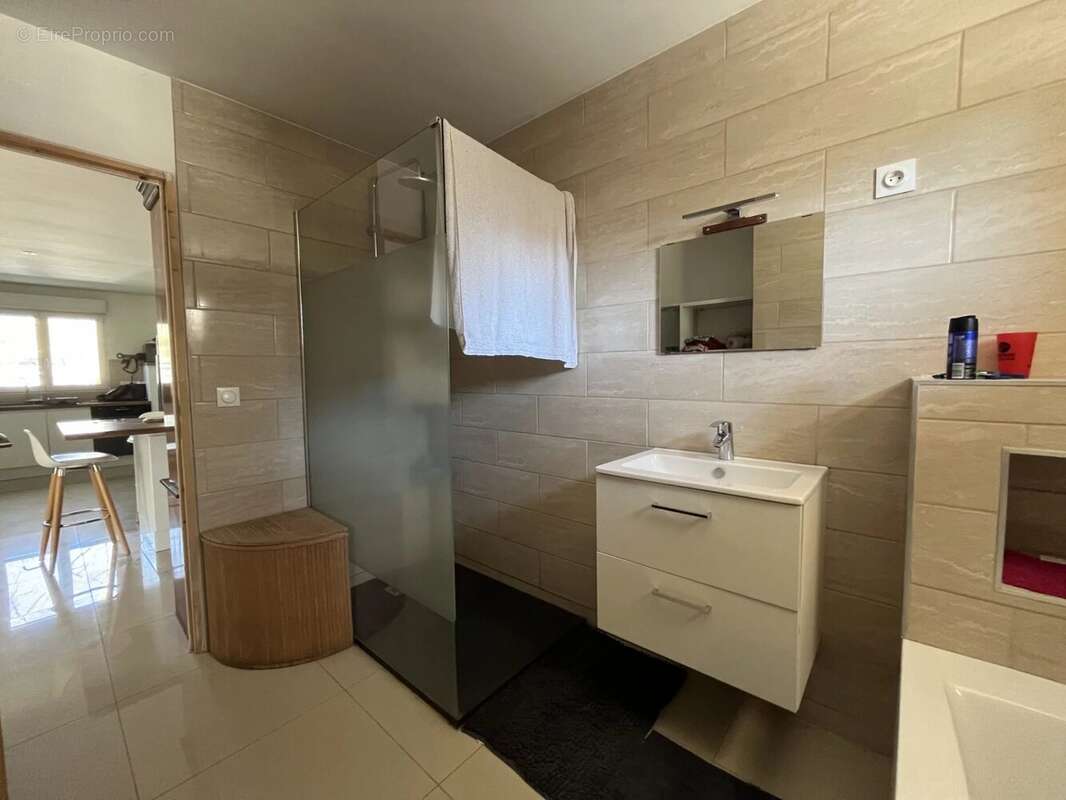 Maison à VILLEFRANCHE-DU-QUEYRAN