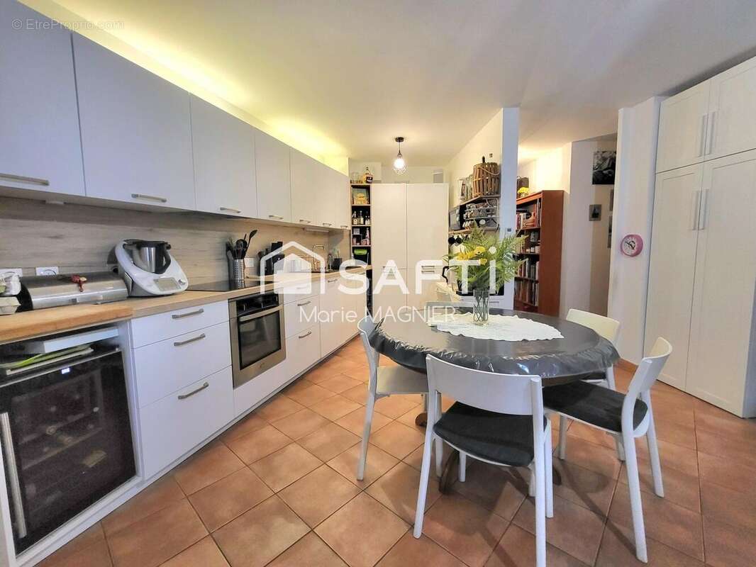 Photo 2 - Appartement à LA CROIX-VALMER
