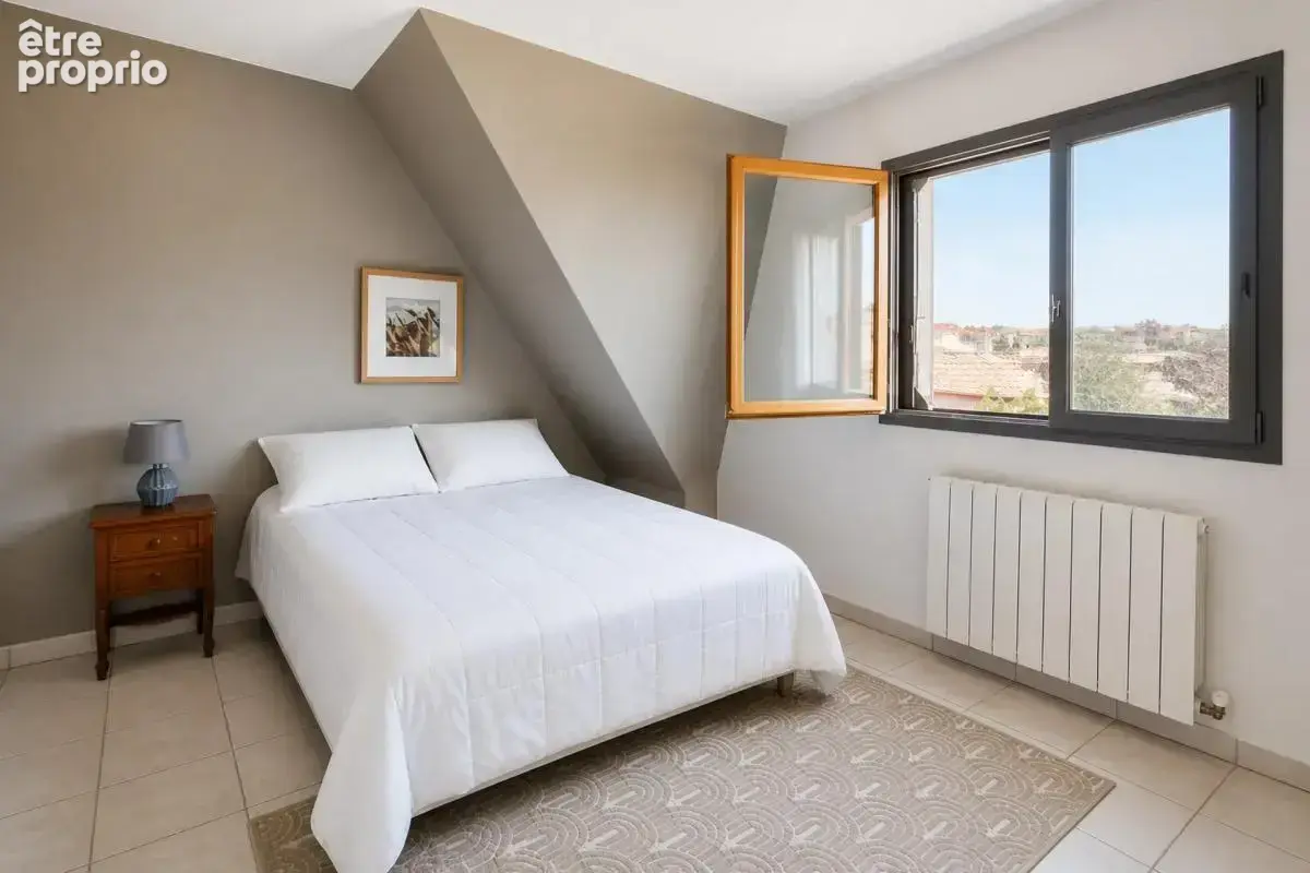 Maison de 5 pièces de 115 m²   située à Drancy - photo 5