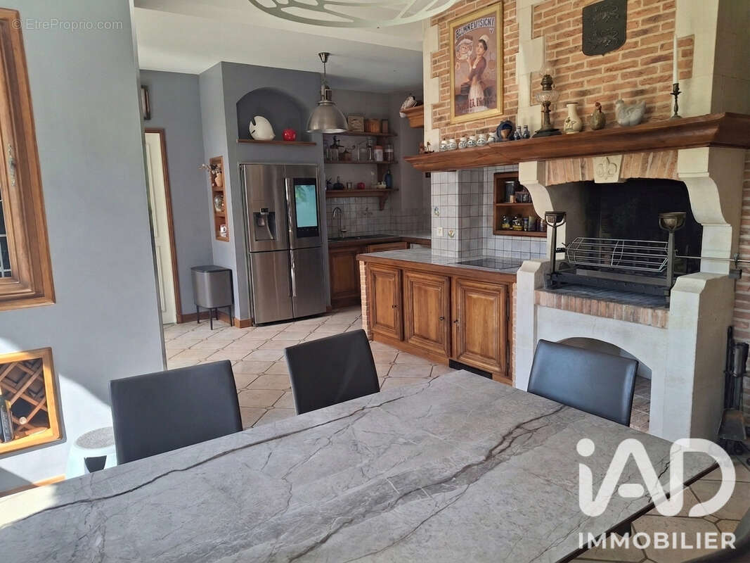 Maison 471 m² à Appeville-Annebault  - photo 9