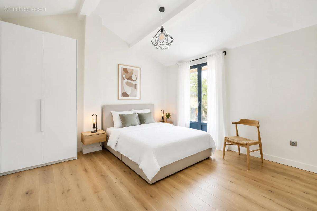 Maison rénovée 102 m² – 3 chambres, terrasse – Le Pecq, à 200 m - photo 5