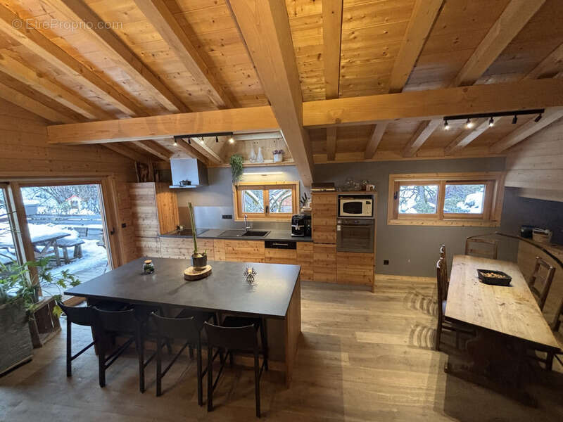 Maison à ARACHES-LA-FRASSE