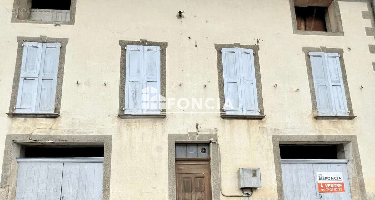 Appartement à LA JAVIE