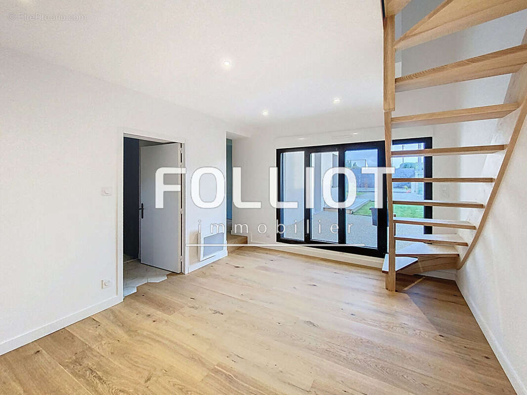 Maison à SAINT-PAIR-SUR-MER