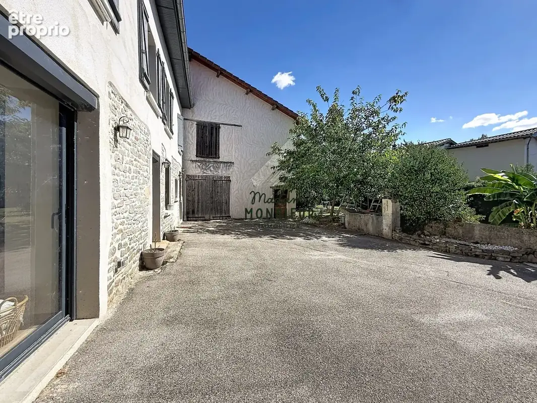 Maison 5 pièces 156 m² à vendre à Cessieu (38110) - photo 2