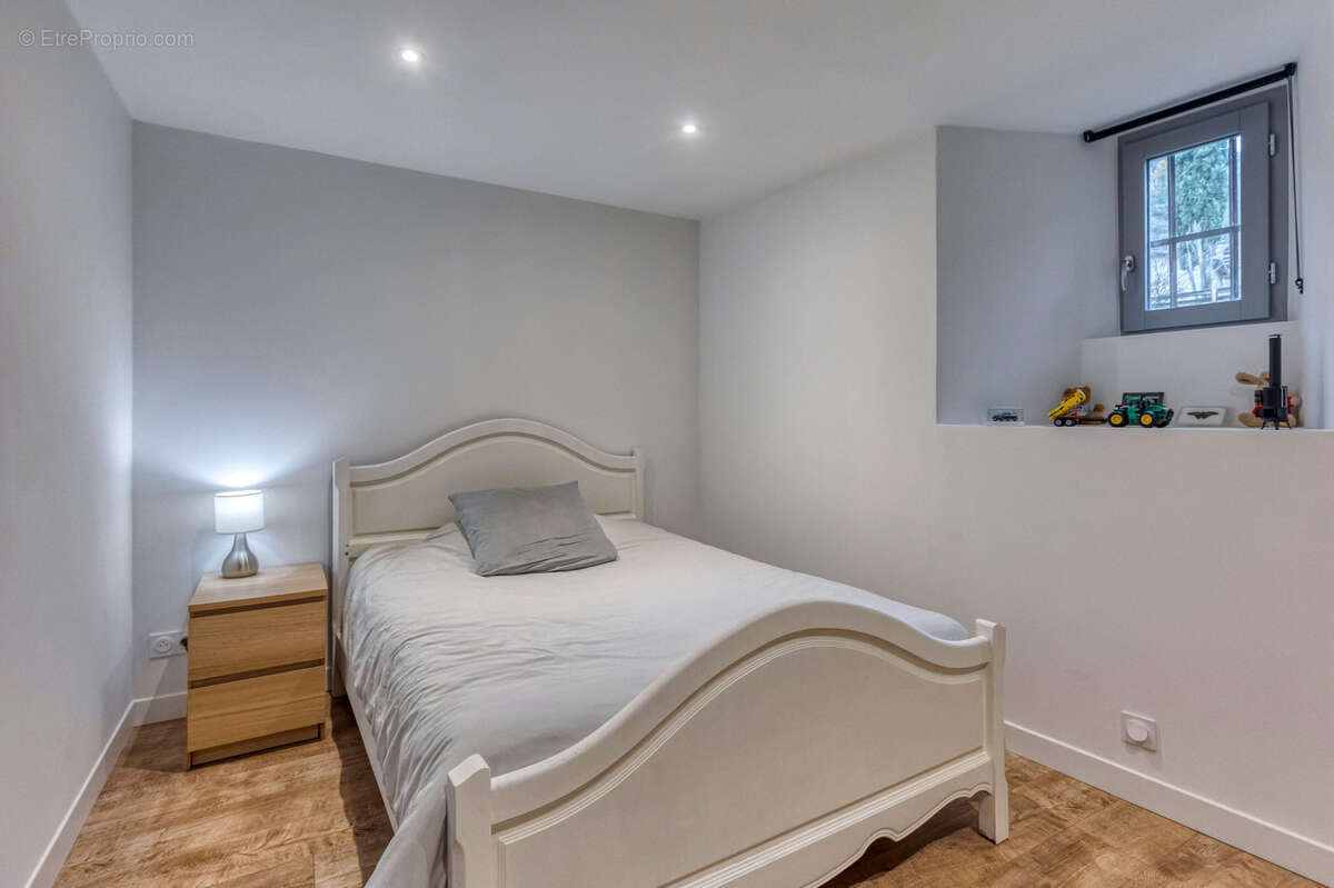 Maison à COGNIN-LES-GORGES