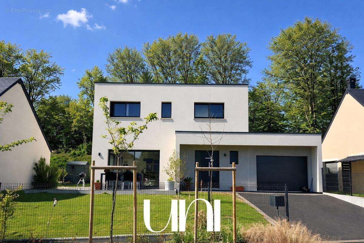Maison à BENOUVILLE
