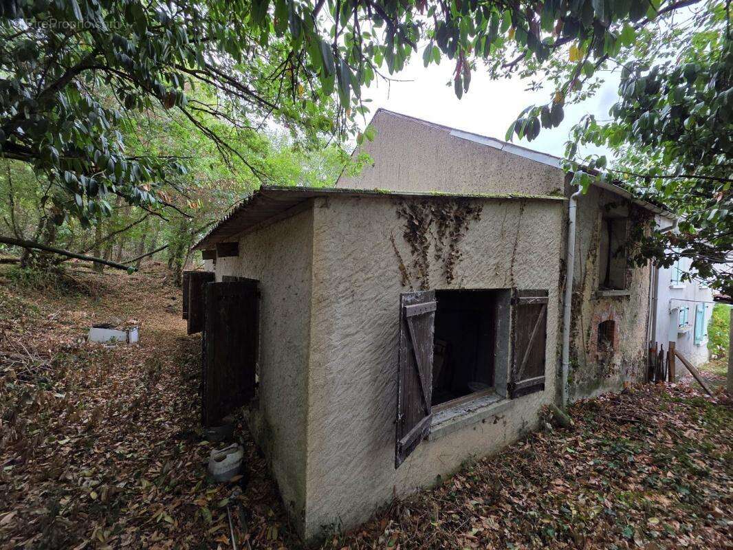 Maison à BAZAIGES