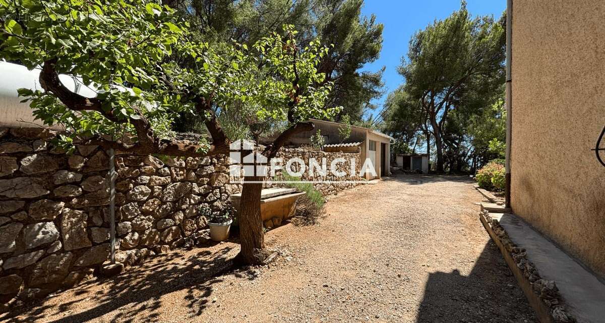 Maison à CARQUEIRANNE