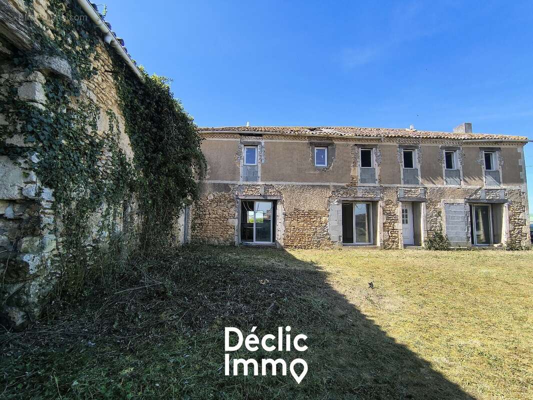 Maison à ASSAIS-LES-JUMEAUX