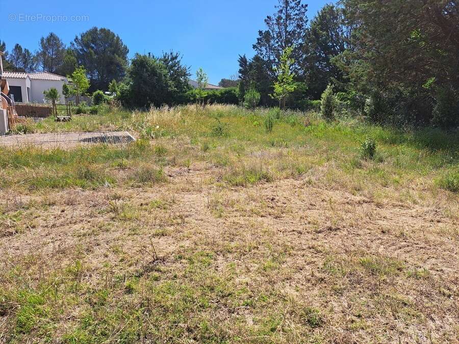 Terrain 413 m² à Peynier  - photo 3