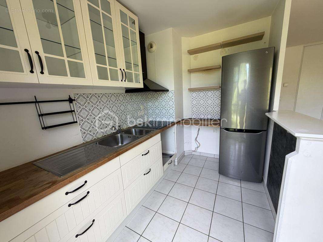 Appartement à MAGNY-LE-HONGRE