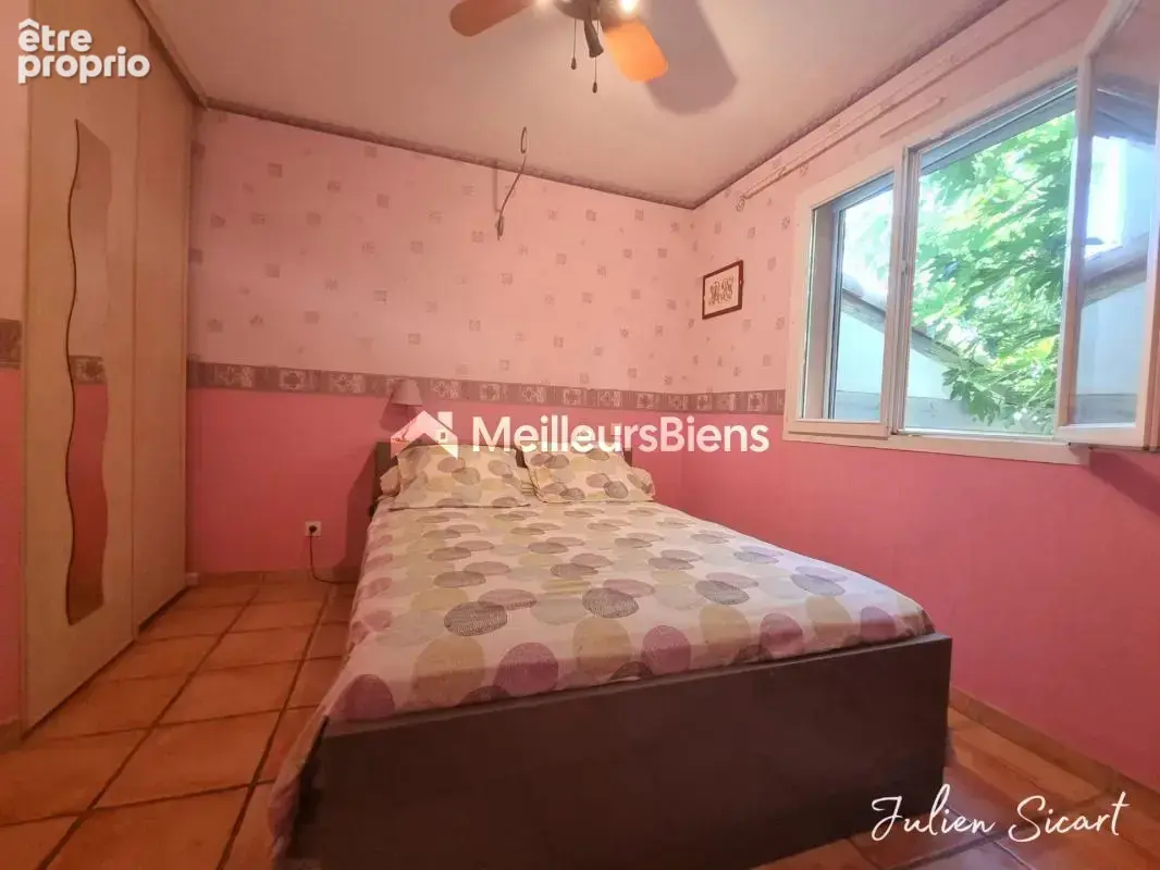 Maison familiale de 161 m² avec grand garage, jardin et piscine - photo 14