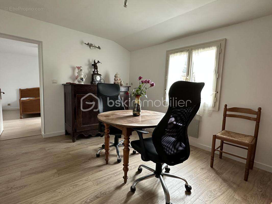 Maison à FLEURY-LES-AUBRAIS